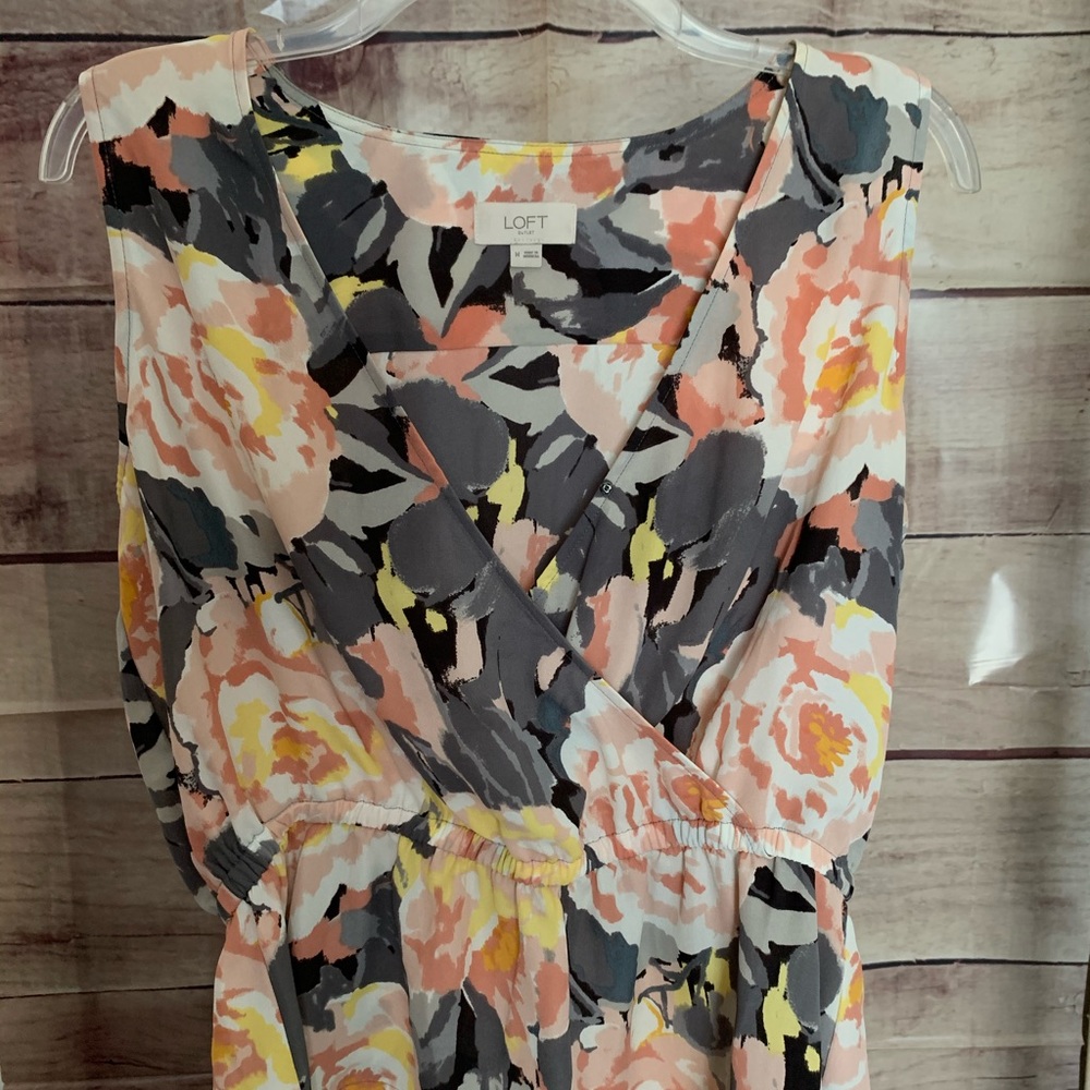 floral blouse by Loft size M